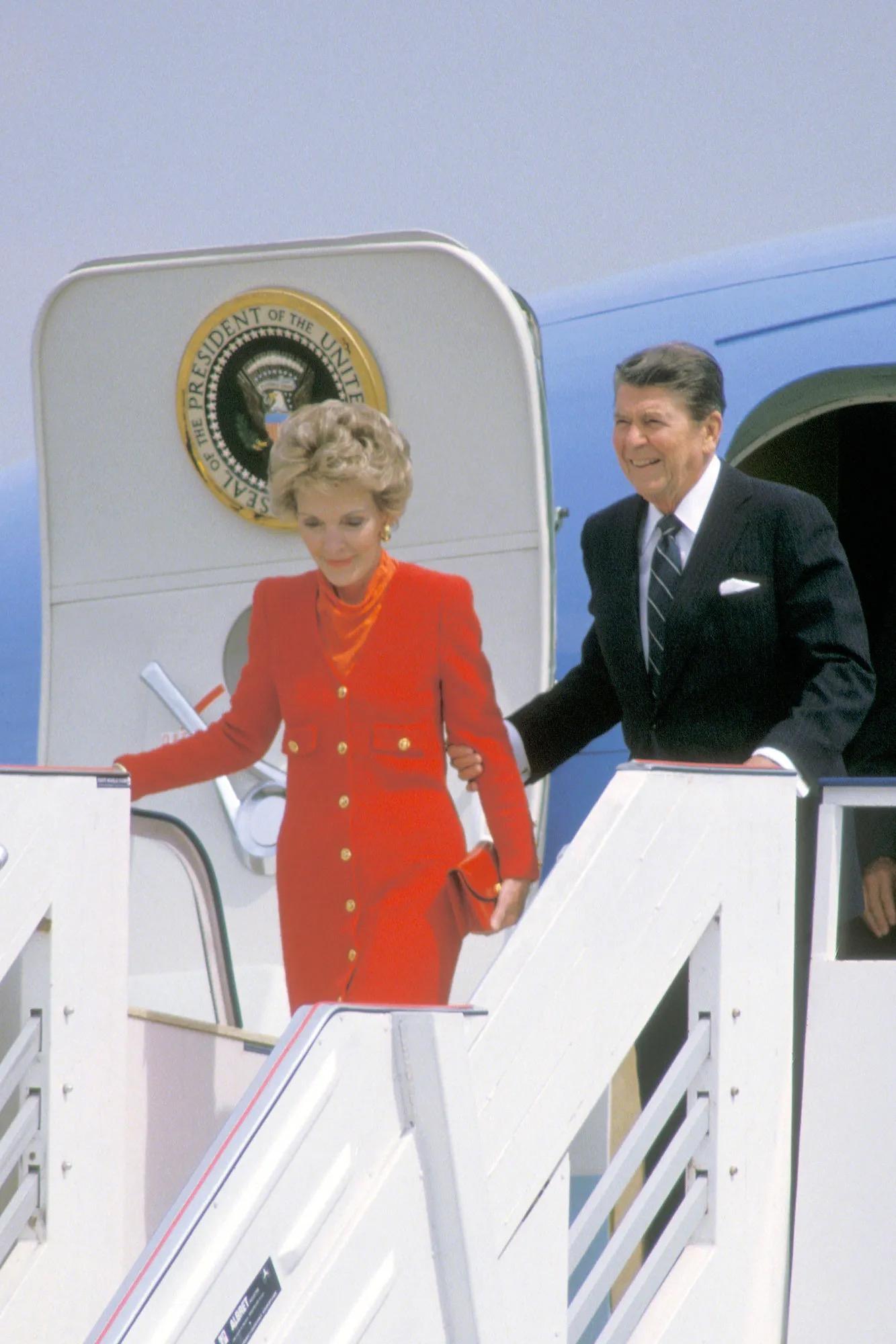 Nancy Reagan : un style de première dame, signé et inscrit par Russ Jenkins, 1ère édition en vente 9
