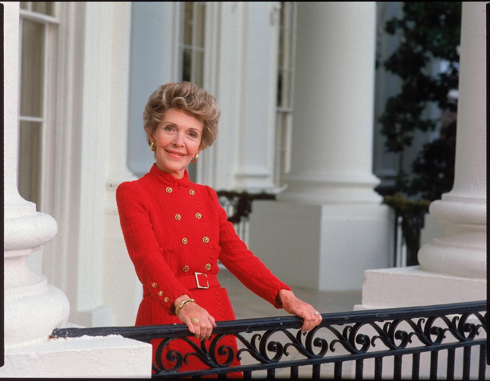 Nancy Reagan : a First Lady's Style, Signed and Inscribed by Russ Jenkins 1st Ed For Sale 9