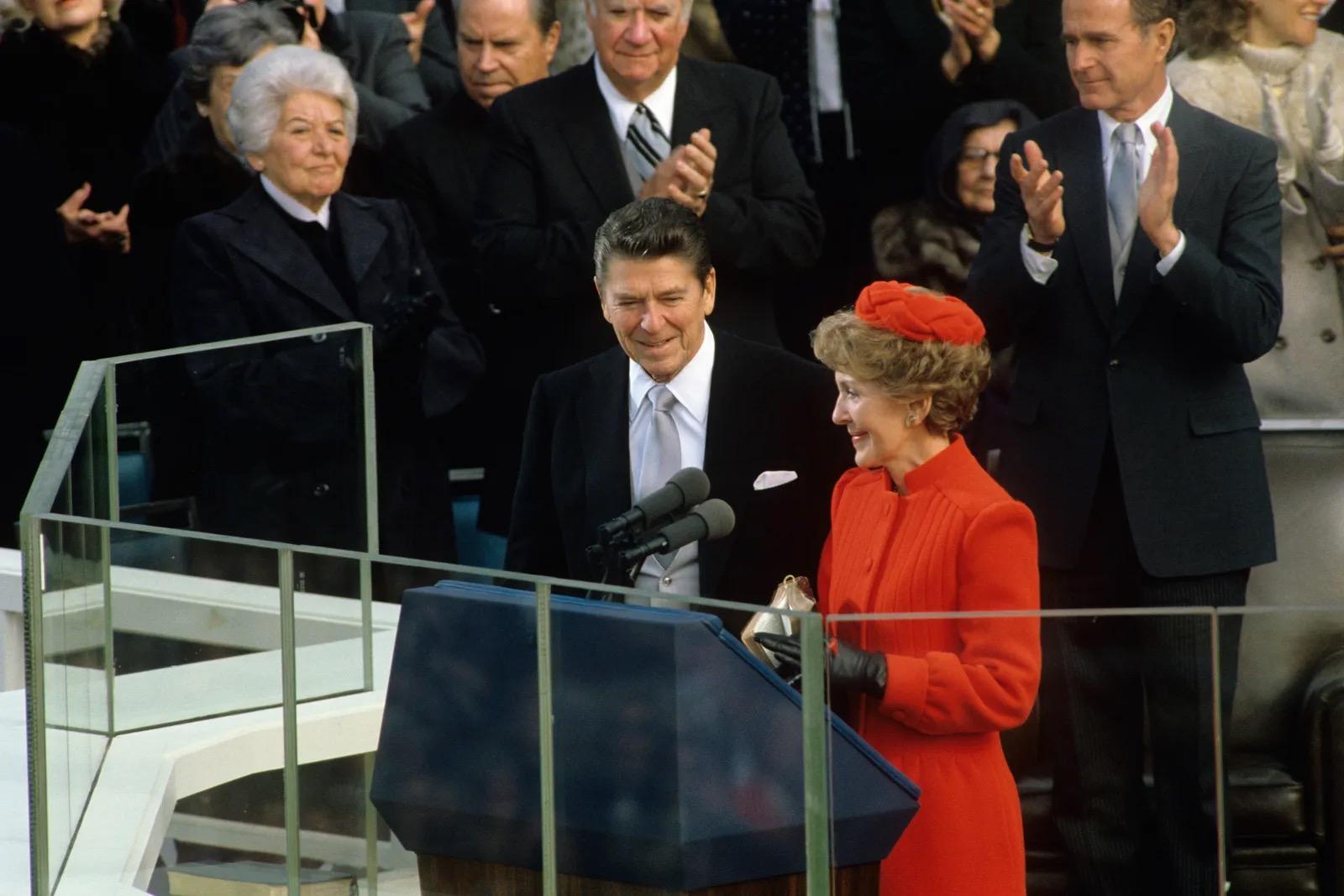 Nancy Reagan : un style de première dame, signé et inscrit par Russ Jenkins, 1ère édition Excellent état - En vente à valatie, NY