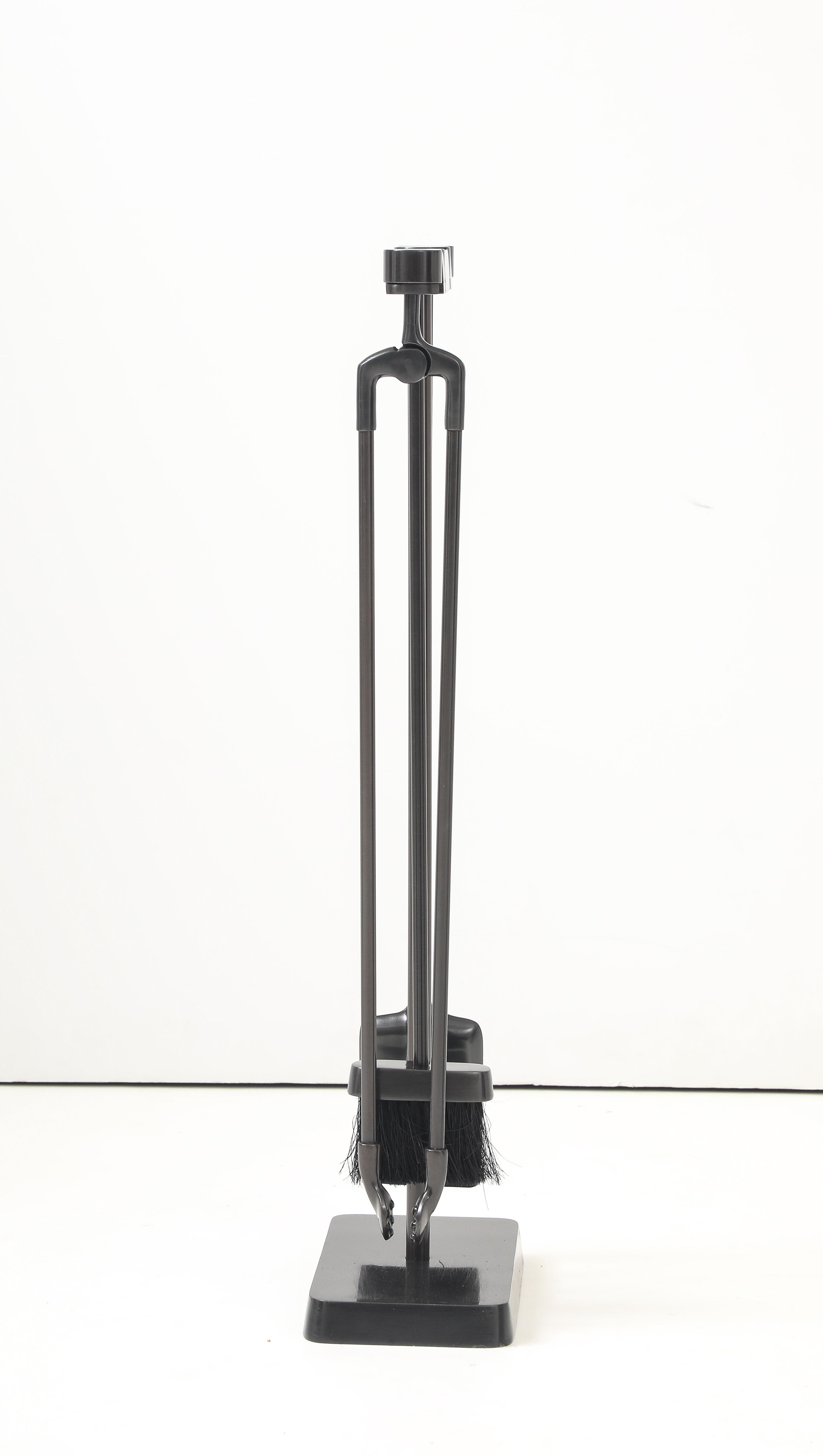 Outils de feu en bronze de Nancy Ruben Excellent état - En vente à New York, NY