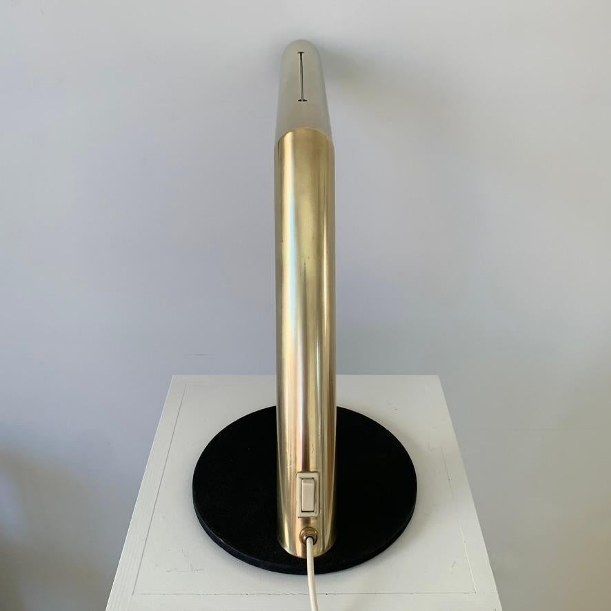 Nanda Vigo Tischlampe aus Messing, um 1970, Italien. im Angebot 2