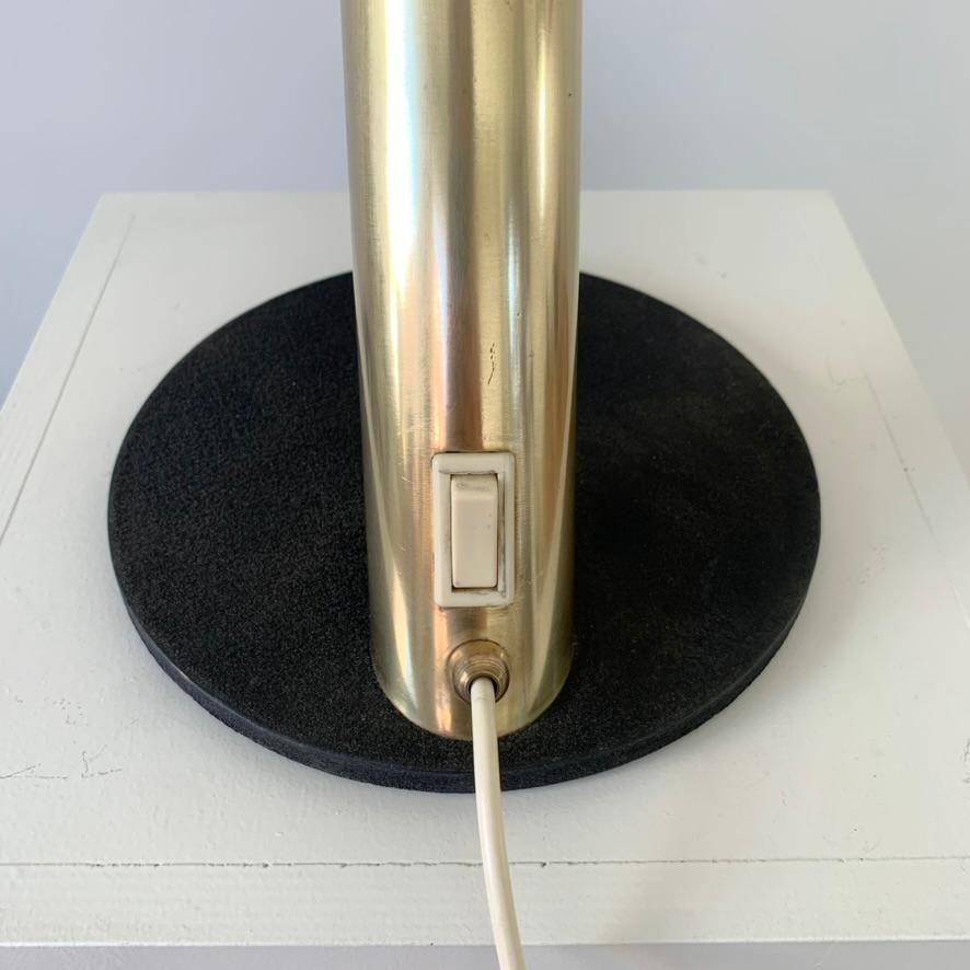 Nanda Vigo Tischlampe aus Messing, um 1970, Italien. im Angebot 4