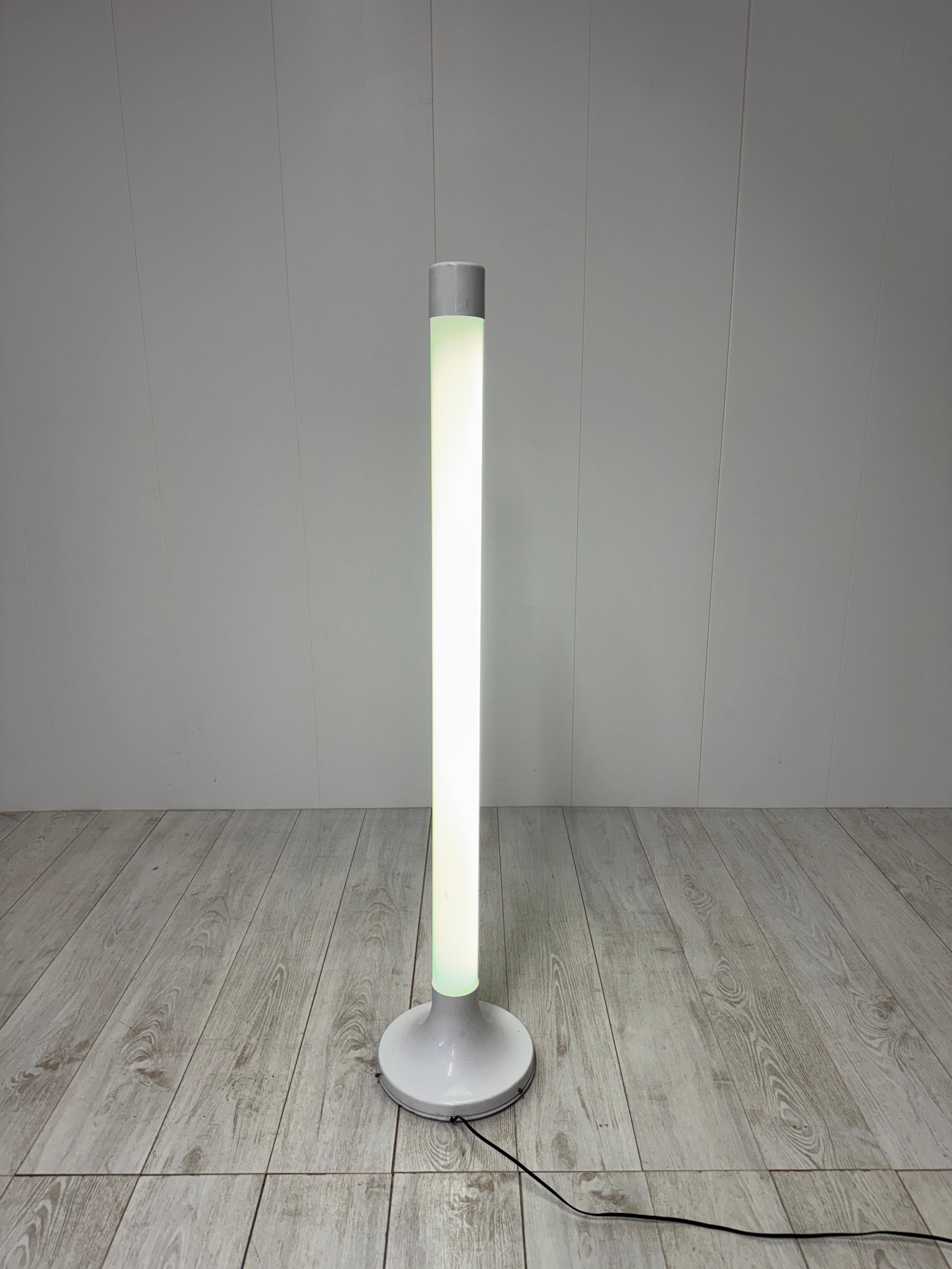 Nanda Vigo, Lámpara de pie mod. 4041, prod. Kartell, 1968 en venta 3