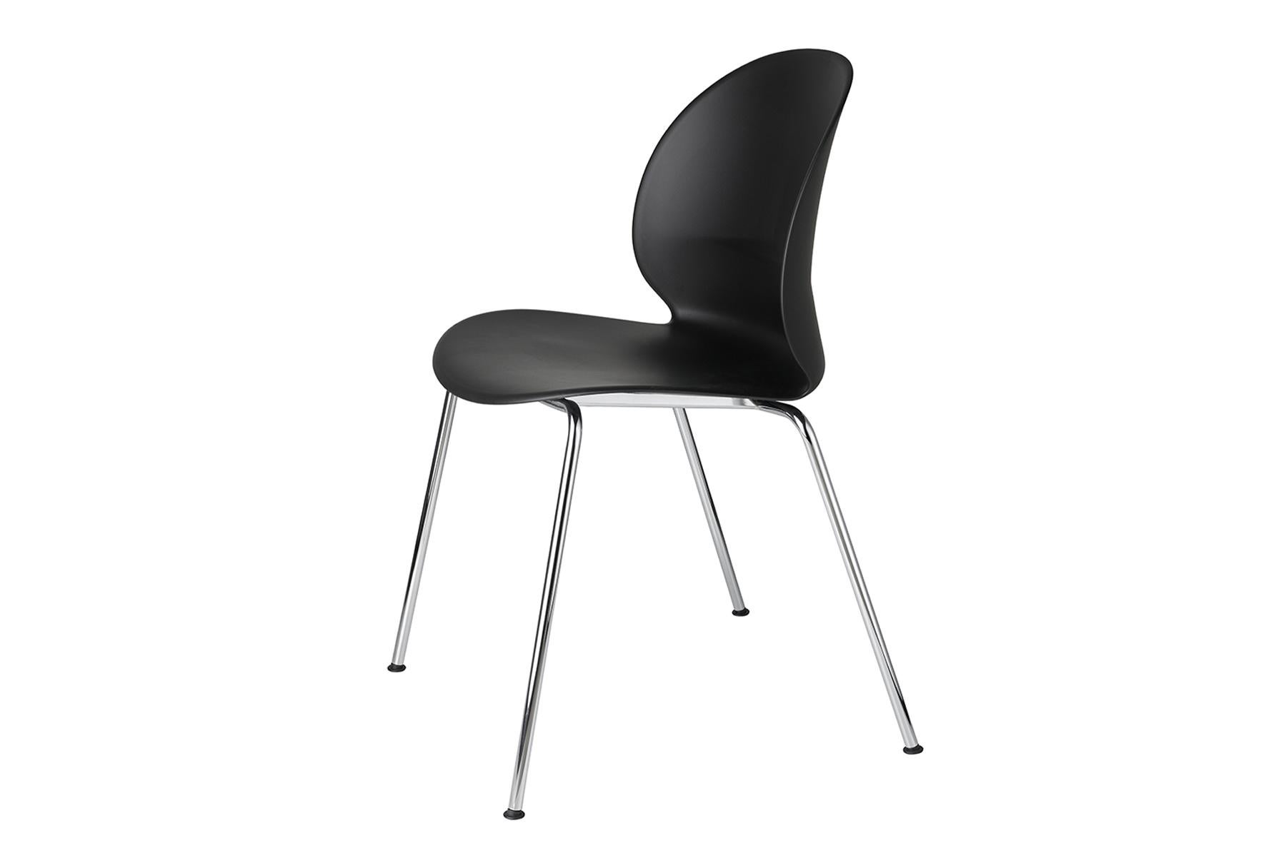 Chaise Nando modèle N02-10 recyclée en vente 1