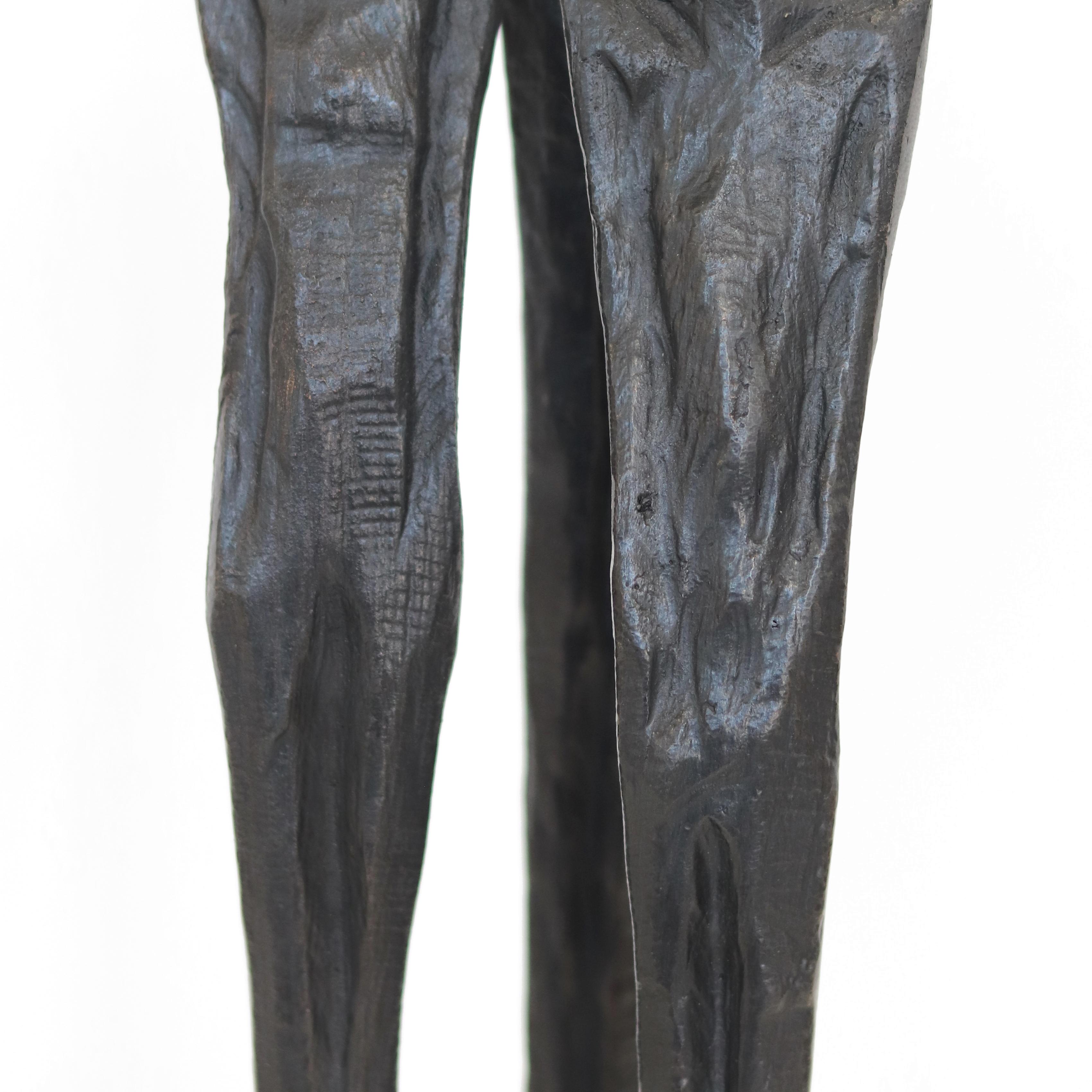 Amici V (13/25)  - Elegant Figurative Bronze Sculpture of Three People For Sale 8
