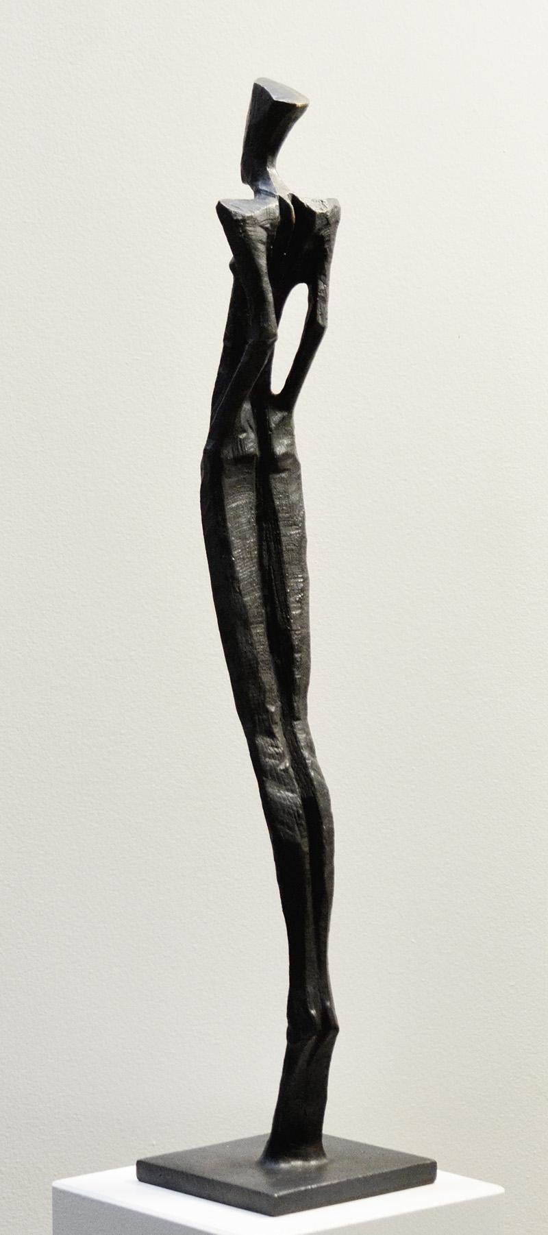 Antonio by Nando Kallweit.  Elegant bronze sculpture, Edition of 25 For Sale 6