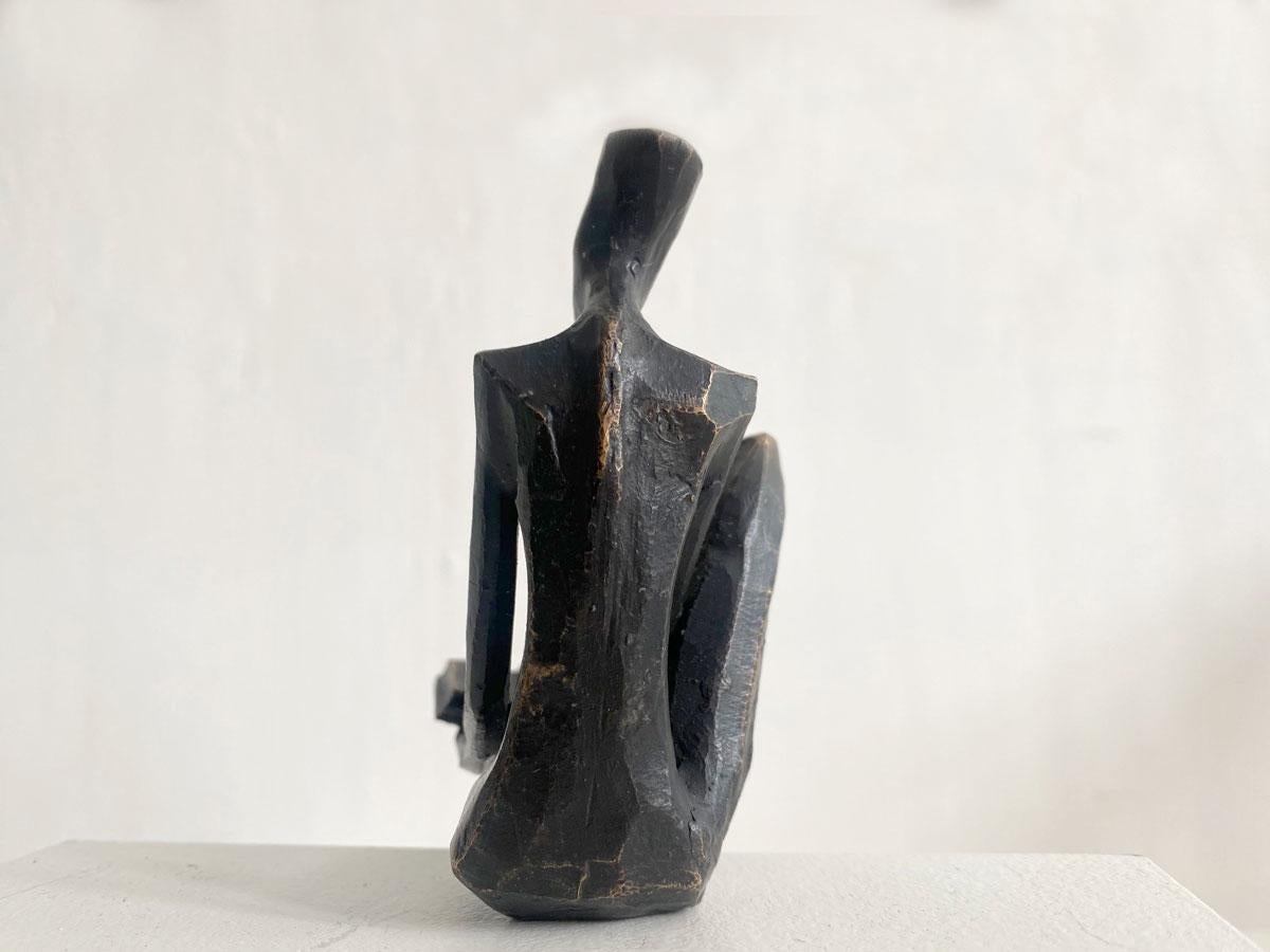 Ashley. By Nando Kallweit. Elegant bronze figurative sculpture For Sale 1