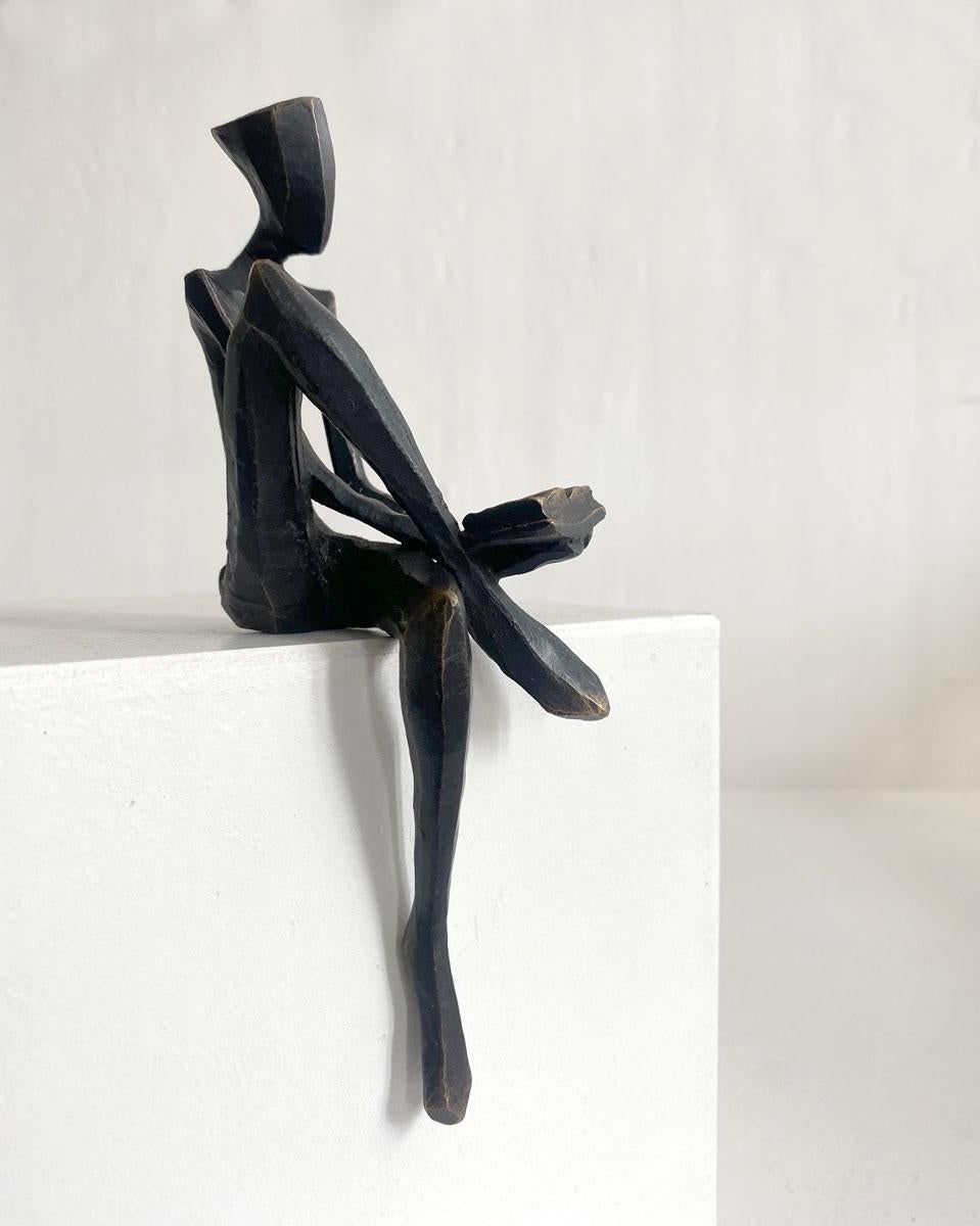 Ashley. By Nando Kallweit. Elegant bronze figurative sculpture For Sale 5