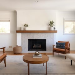 Callindra II - Contemporary Elegant Original Figurative Bronze Sculpture