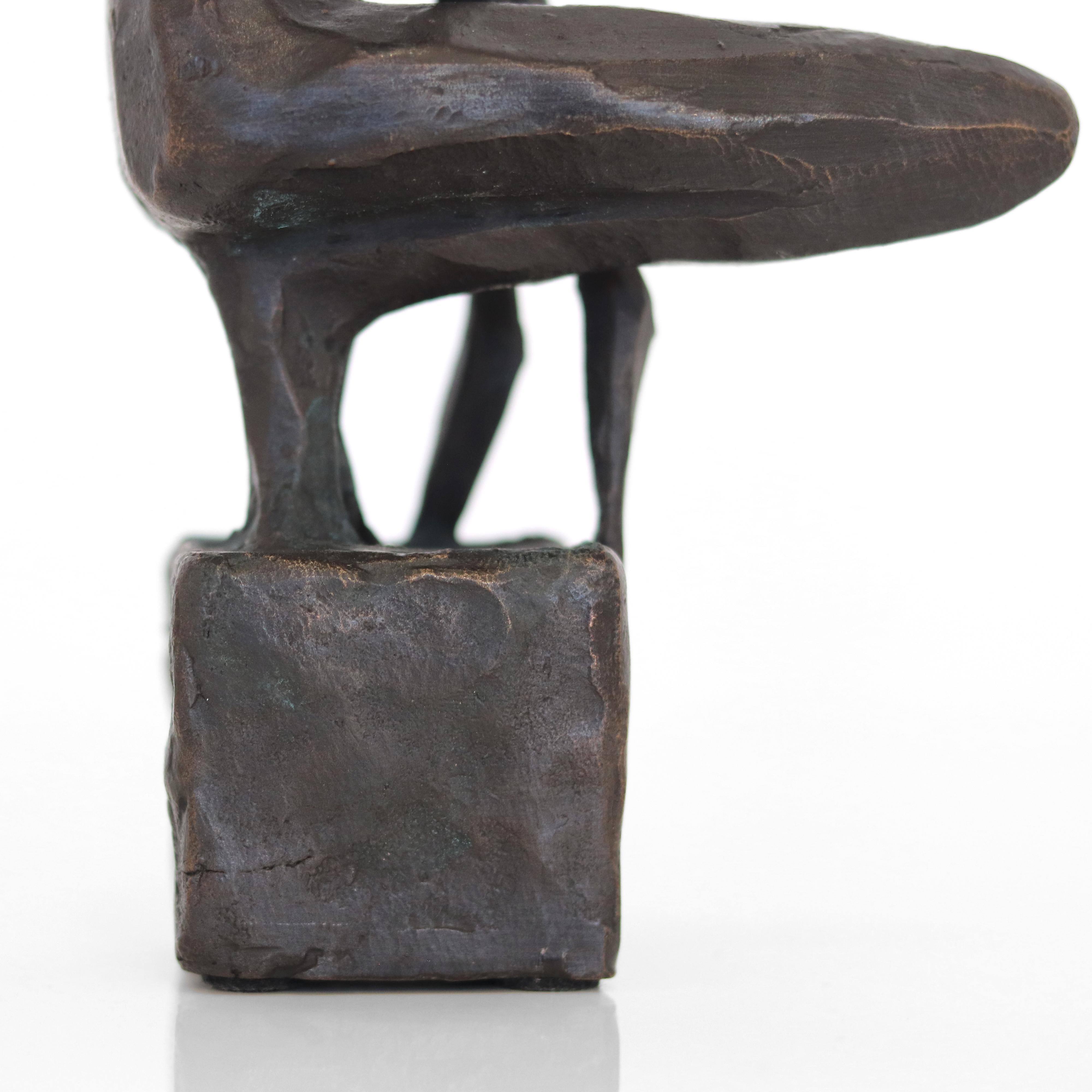 Callindra II (2/25) - Elegant Original Figurative Bronze Sculpture For Sale 2
