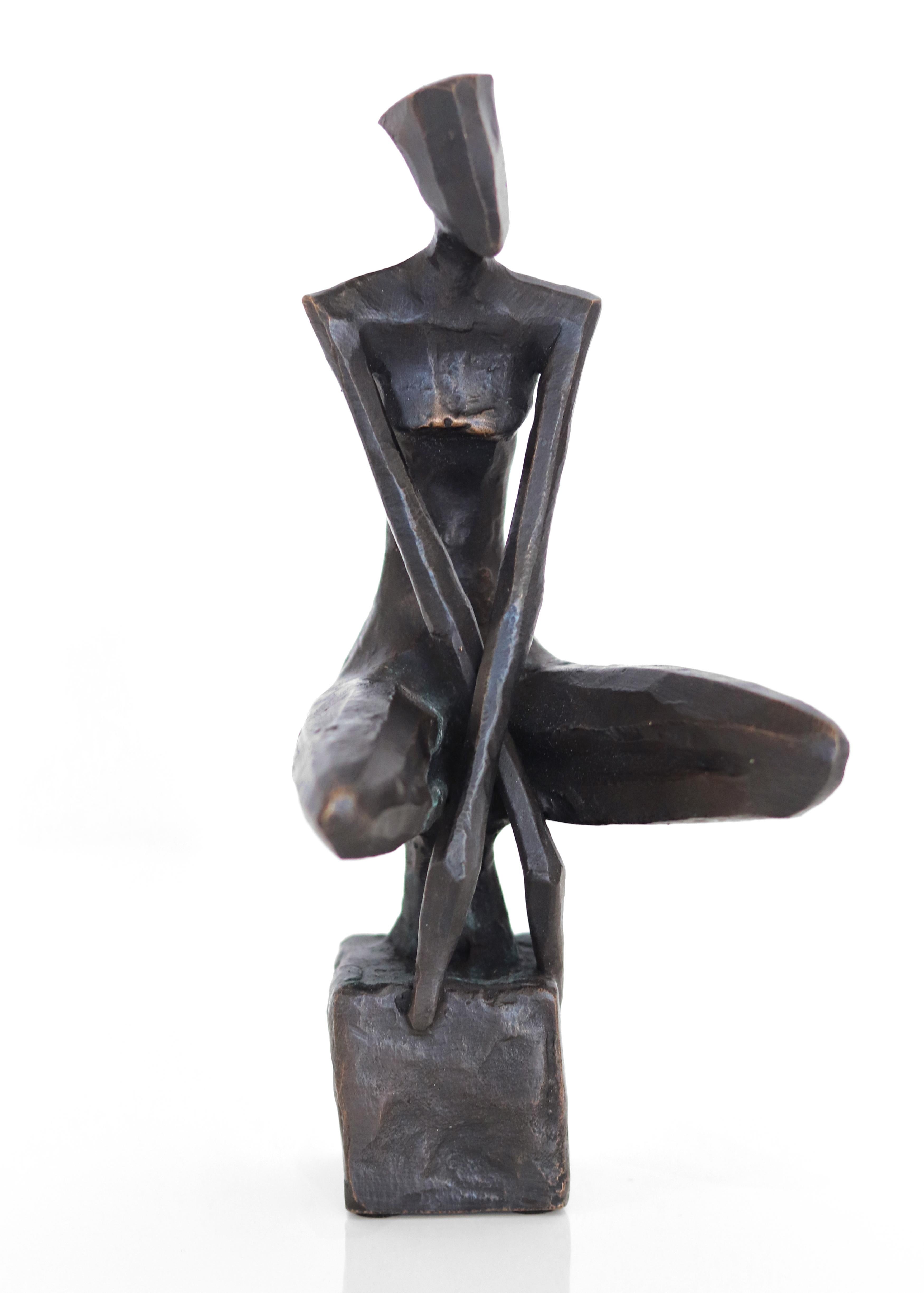 Nando Kallweit Figurative Sculpture – Callindra II (2/25) – Elegante Original-Figurative figurative Bronzeskulptur