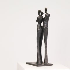 Donne V by Nando Kallweit.  Elegant figurative bronze sculpture of three women.