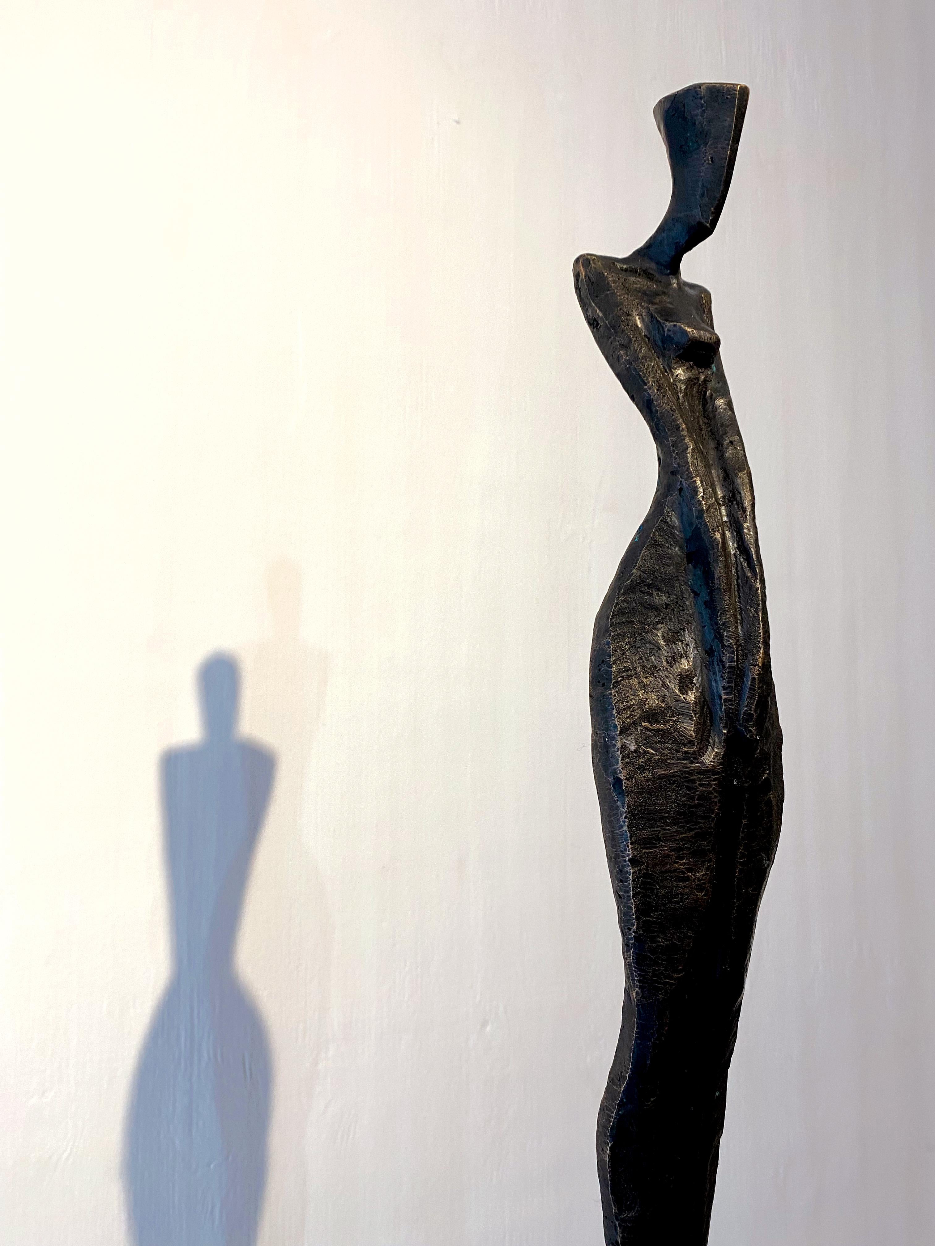 Eileen III di Nando Kallweit. Scultura in bronzo alta ed elegante di figura umana. in vendita 3