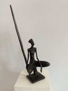 Elin. By Nando Kallweit. Elegant bronze figurative sculpture of a female.