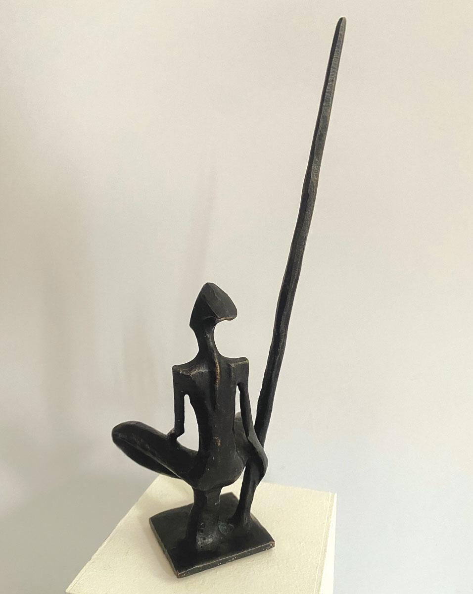 Elin. Par Nando Kallweit. Elegante sculpture figurative en bronze représentant une femme. en vente 5