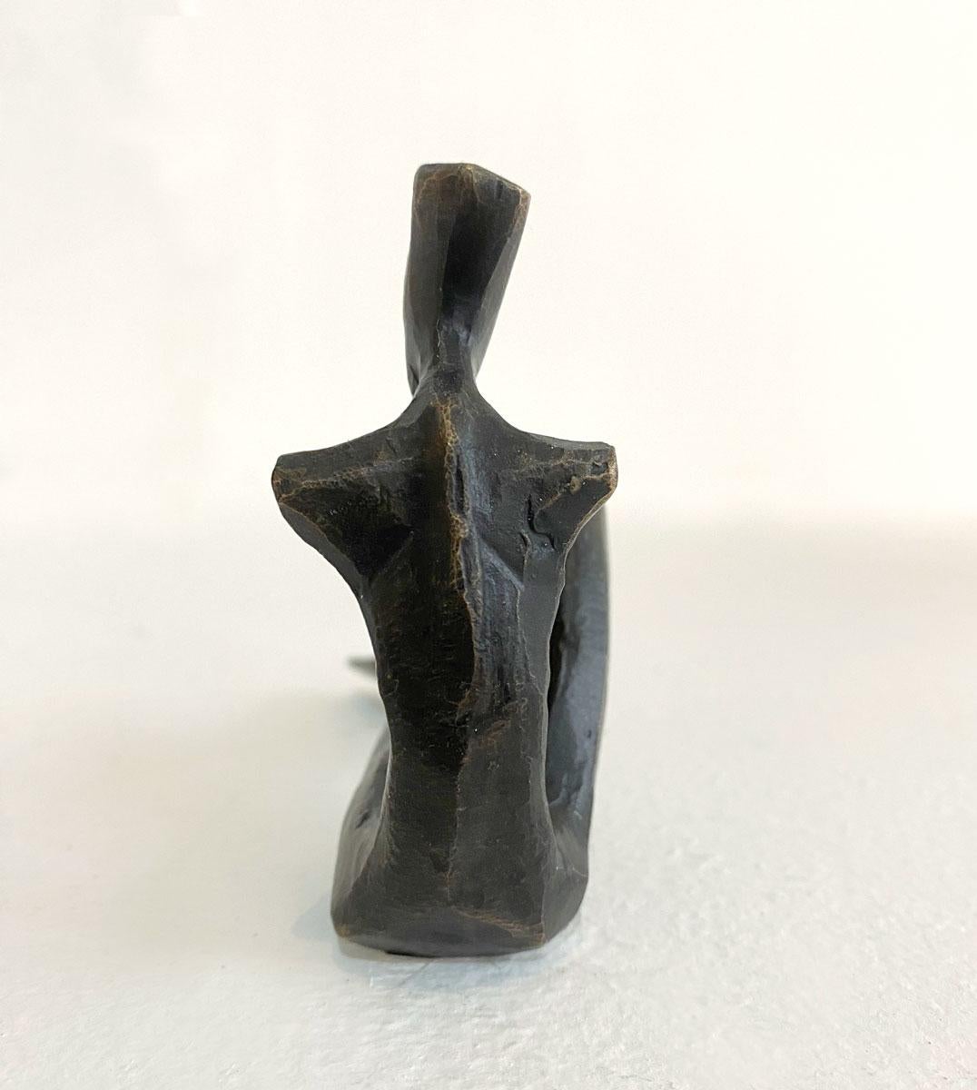 Eliza by Nando Kallweit.  Elegant figurative sculpture. For Sale 1