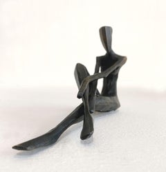 Eliza von Nando Kallweit.  Elegante figurative Skulptur.