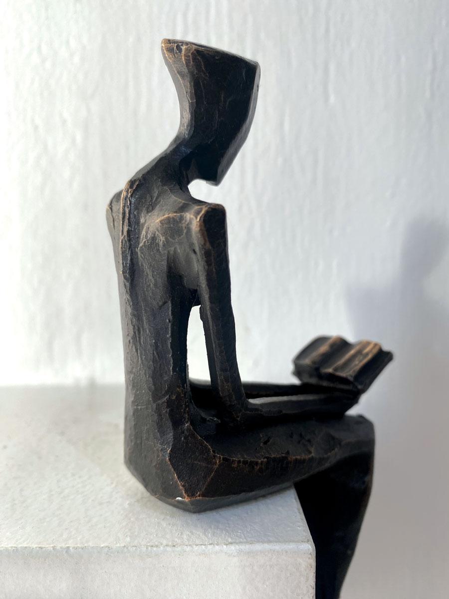 Elli by Nando Kallweit.  Elegant figurative sculpture. For Sale 2