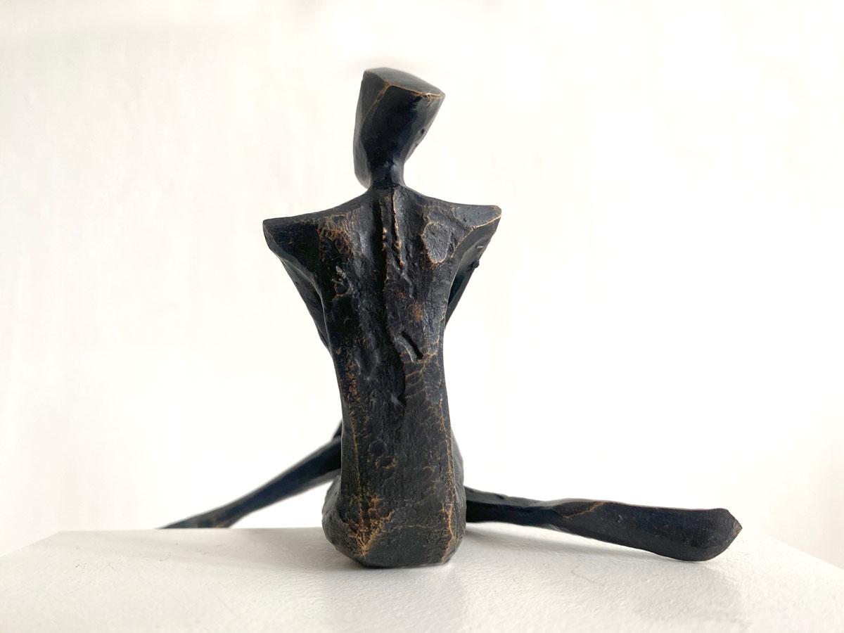 Emesto. By Nando Kallweit. Elegant bronze figurative sculpture. For Sale 1