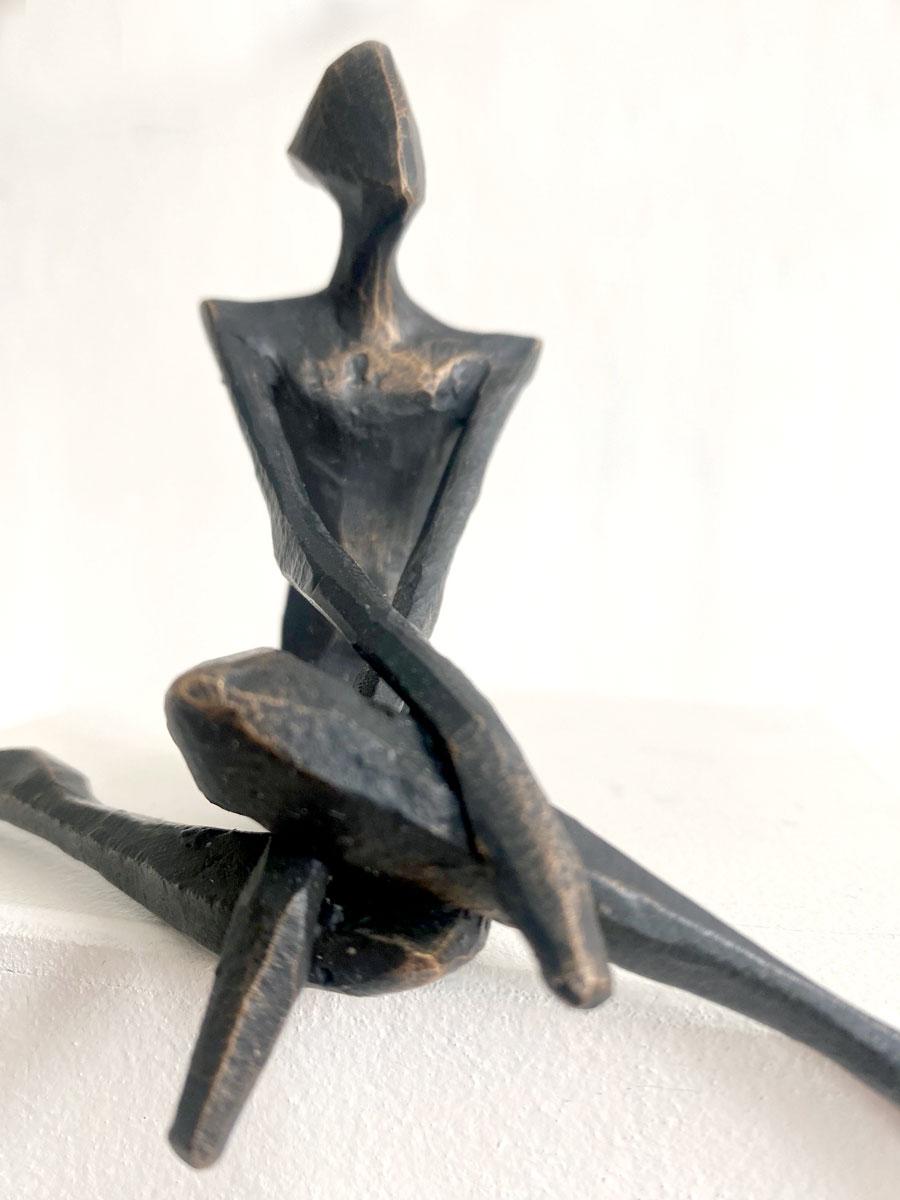 Emesto. By Nando Kallweit. Elegant bronze figurative sculpture. For Sale 2