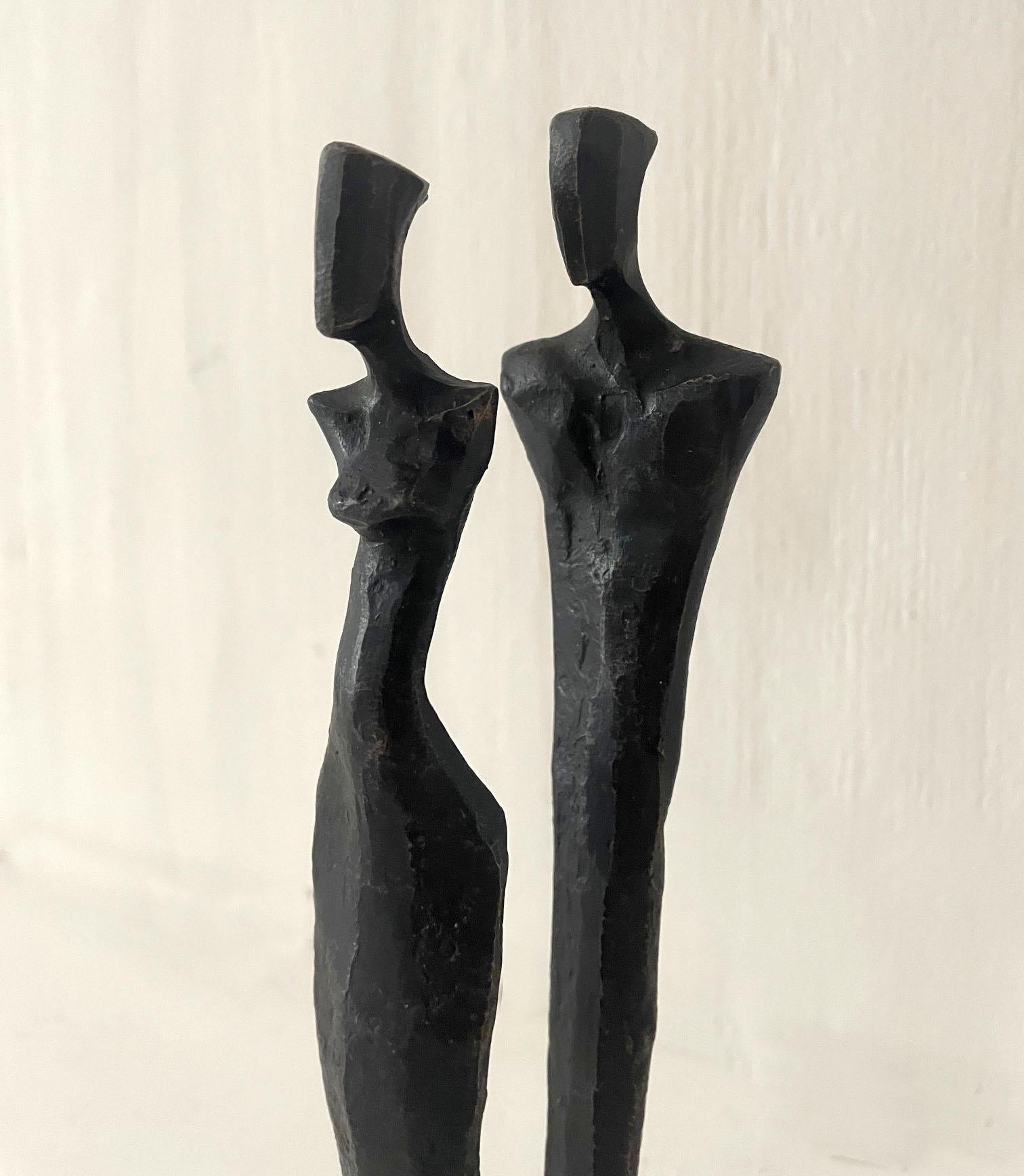 En Amore IV by Nando Kallweit  Elegant bronze sculpture celebrating love For Sale 2
