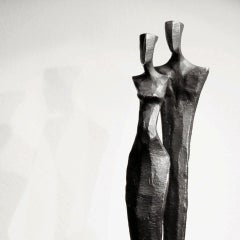 En Amore IV by Nando Kallweit  Elegant bronze sculpture celebrating love