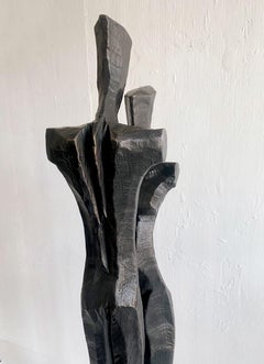 Family XII by Nando Kallweit. Elegant figurative bronze sculpture of a couple.