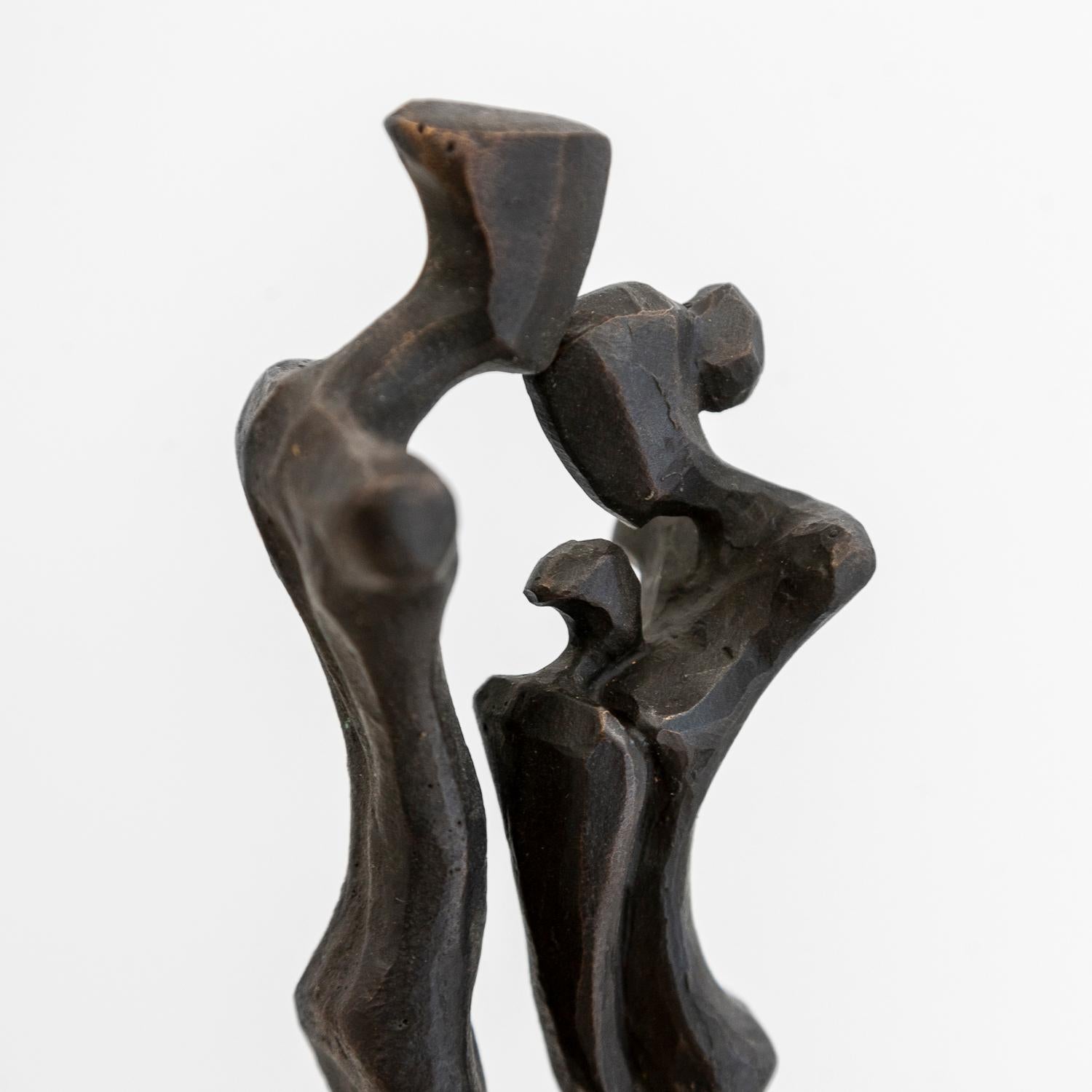 Escultura figurativa de bronce, FAMILIA II, Nando Kallweit, edición limitada, obra de arte en venta 10