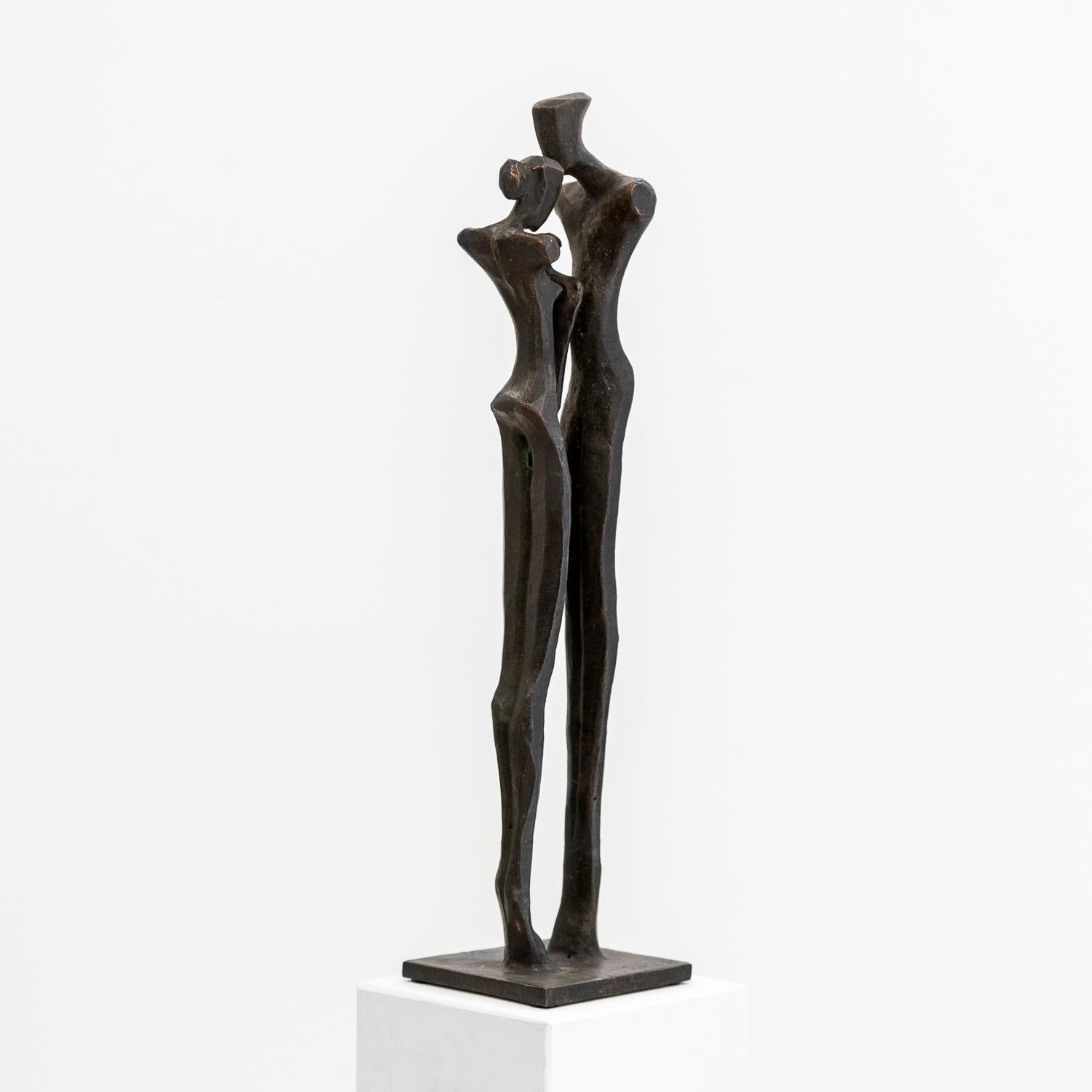 Escultura figurativa de bronce, FAMILIA II, Nando Kallweit, edición limitada, obra de arte en venta 3