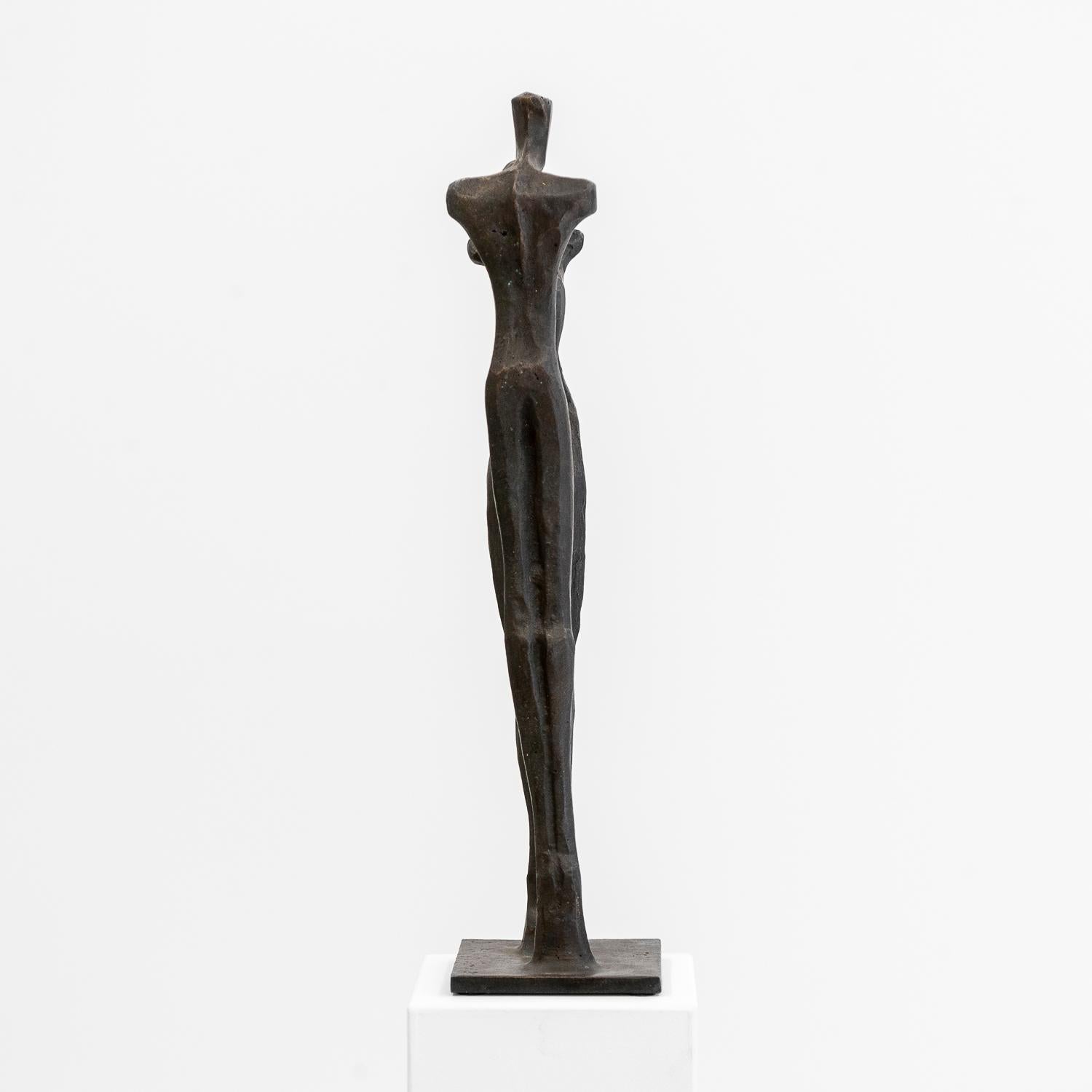 Escultura figurativa de bronce, FAMILIA II, Nando Kallweit, edición limitada, obra de arte en venta 6
