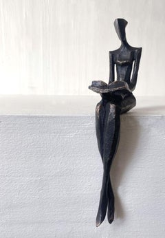 Helvi by Nando Kallweit.  Elegant figurative bronze sculpture of a couple.