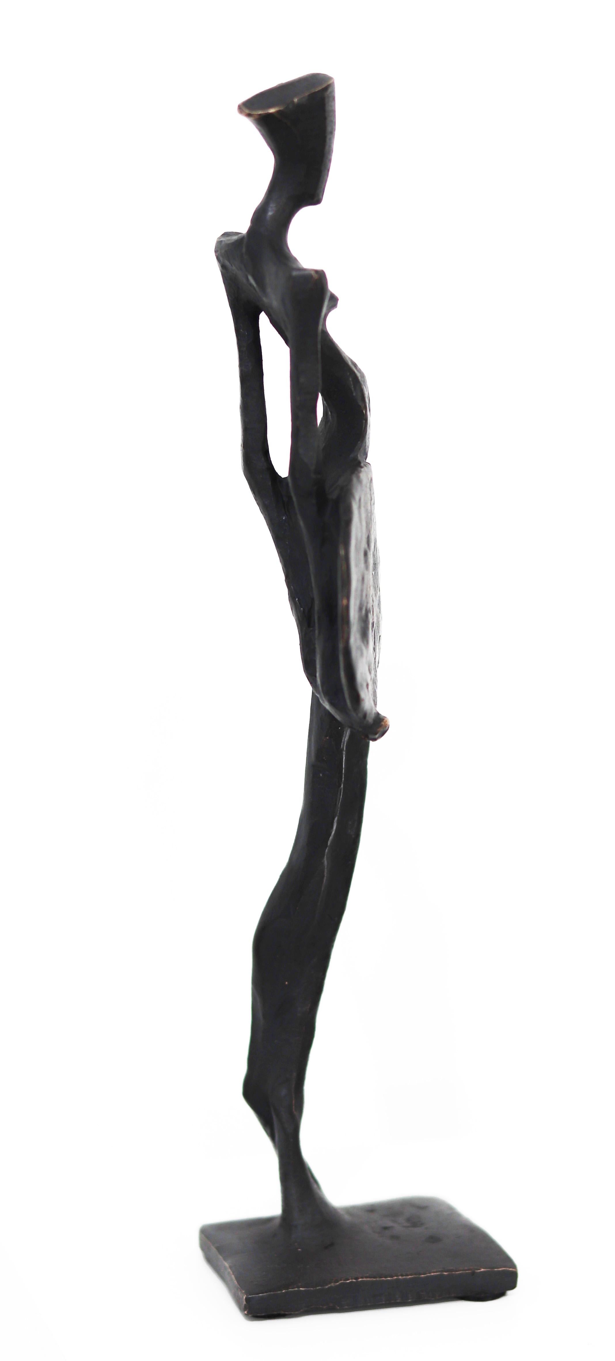 Hera  - Escultura figurativa moderna de bronce - Arte y diseño originales en venta 4