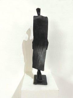 Herriet by Nando Kallweit.  Elegant figurative sculpture.
