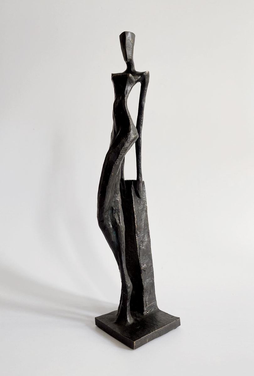 Ilaria by Nando Kallweit. Elegant female nude figurative sculpture For Sale 1