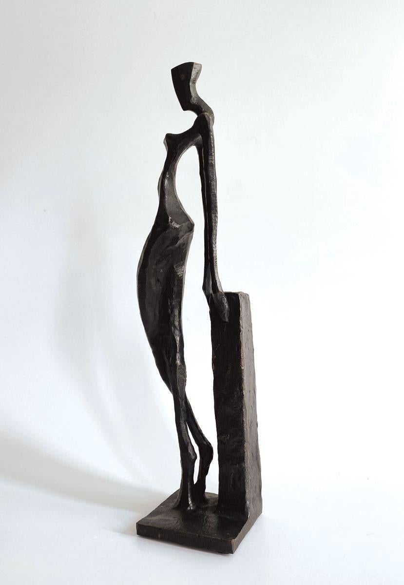 Ilaria by Nando Kallweit. Elegant female nude figurative sculpture For Sale 5