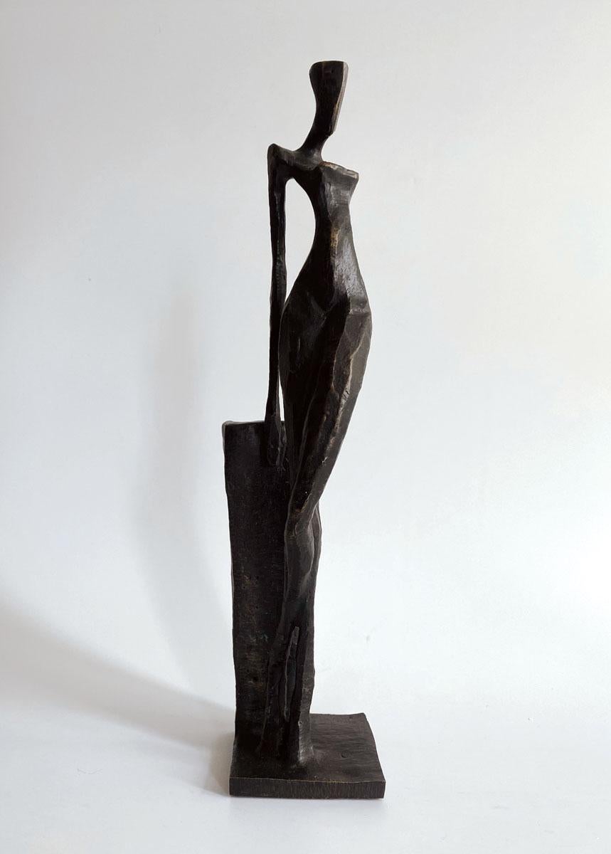 Ilaria is an elegant figurative bronze sculpture of the female form by Nando Kallweit.  

Ilaria is produced in an edition of 25 pieces.  Nando hammers his mark into the base as well as stamping the edition number.

Dimensions: 31cm x 6.5cm x 6.5cm