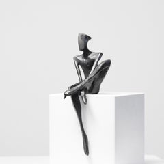 Jim by Nando Kallweit.  Elegant figurative sculpture.