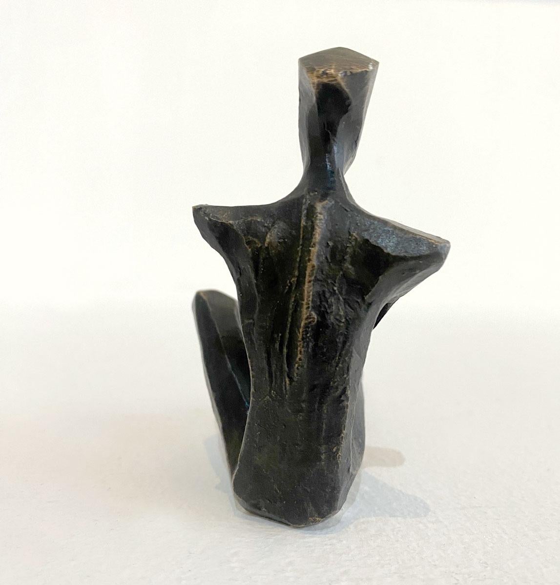 Jona. Di Nando Kallweit. Elegante scultura figurativa in bronzo di un uomo. in vendita 1