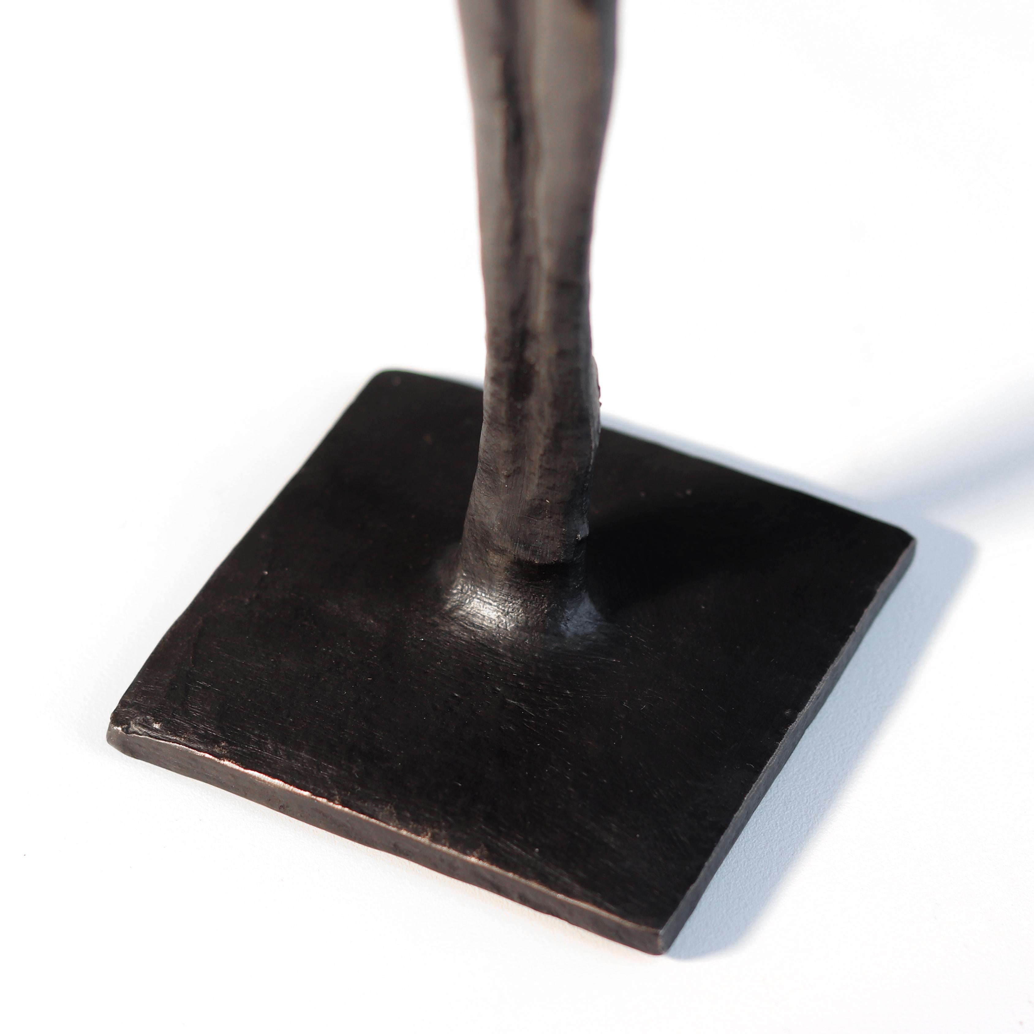 Luna (7/25) - Modern Figurative Abstract Bronze Sculpture for Shelf or Table For Sale 7