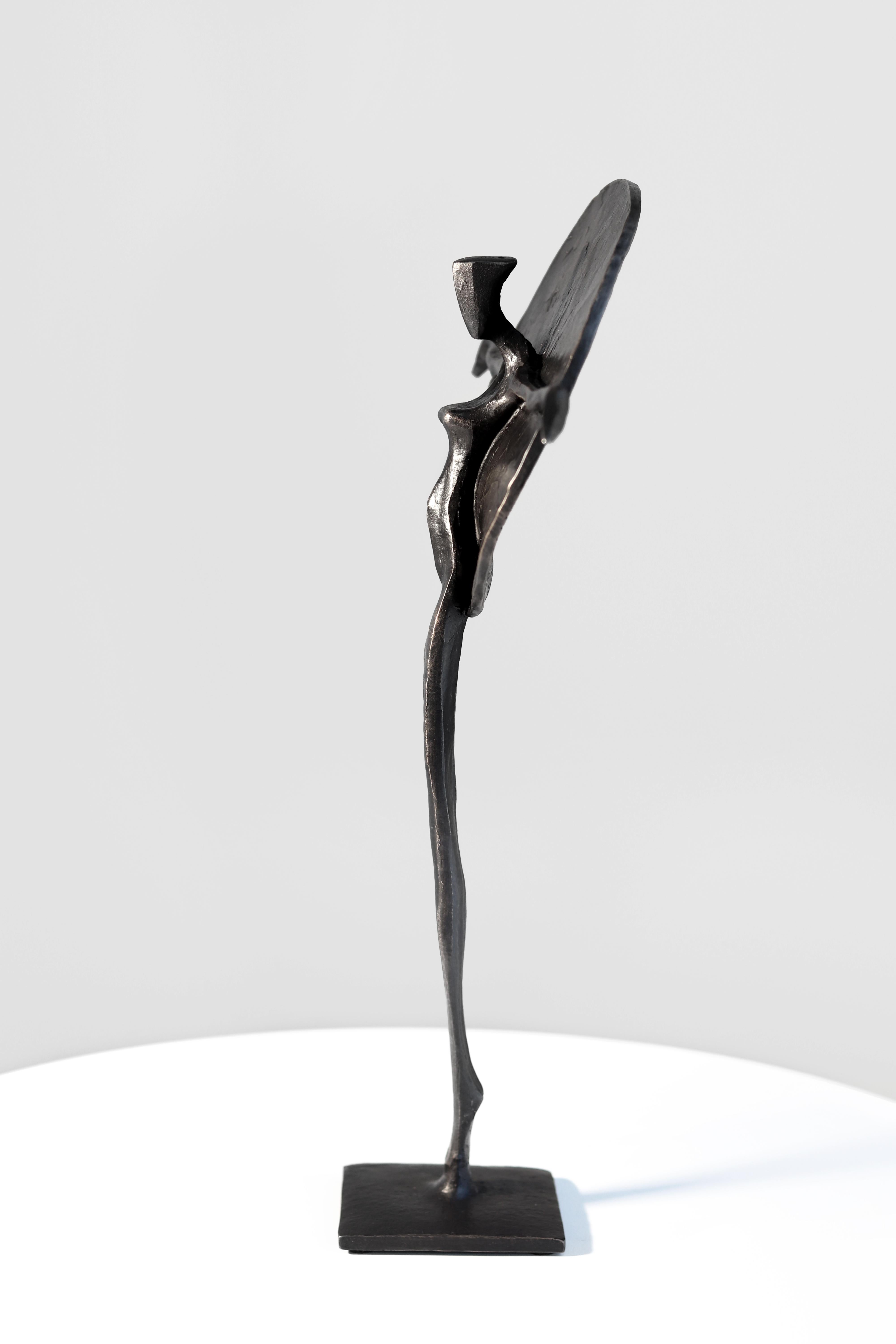 Luna (7/25) - Modern Figurative Abstract Bronze Sculpture for Shelf or Table For Sale 1
