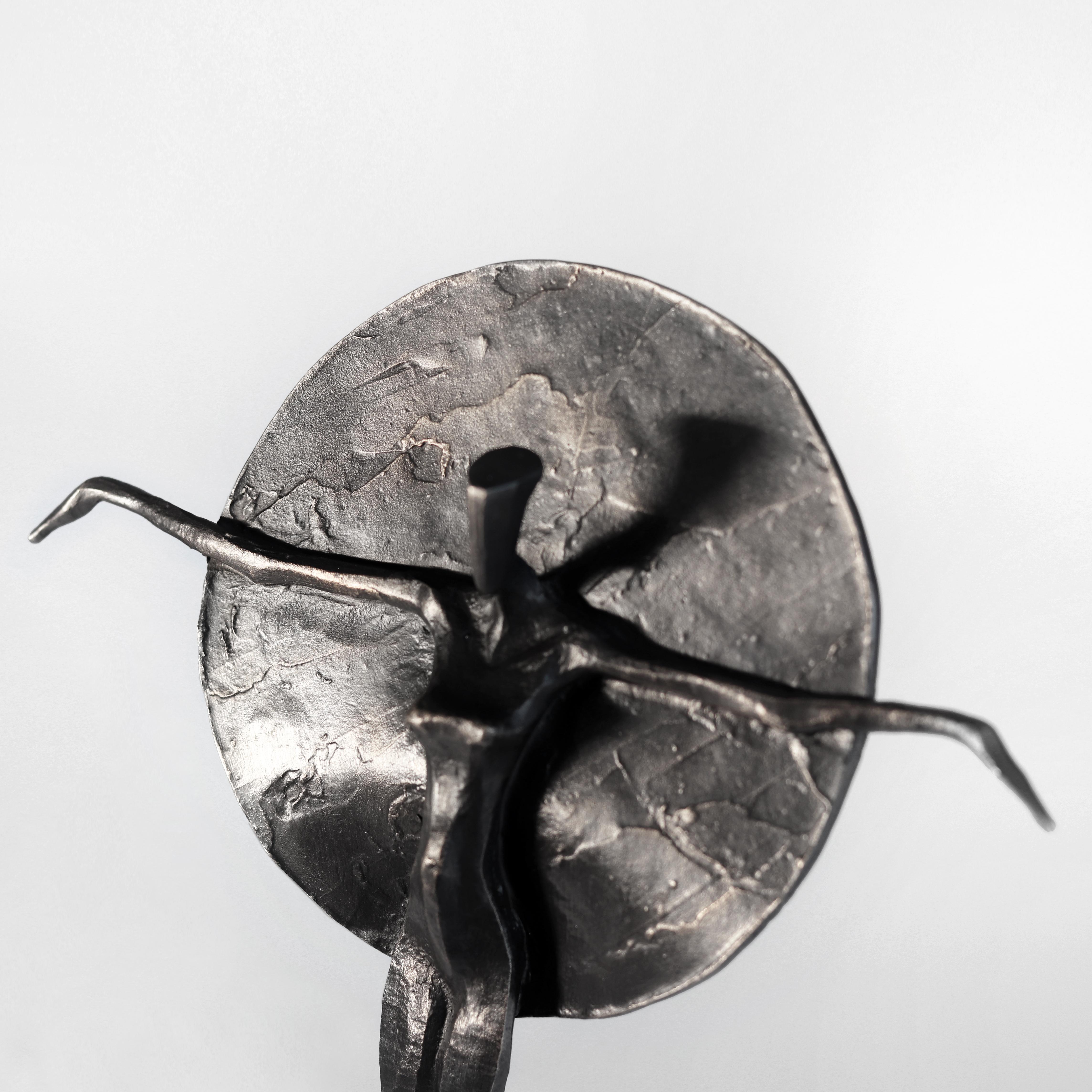 Luna (7/25) - Modern Figurative Abstract Bronze Sculpture for Shelf or Table For Sale 4