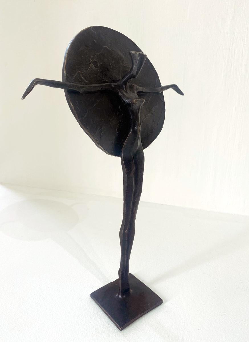 Luna by Nando Kallweit.  Elegant figurative sculpture. For Sale 1