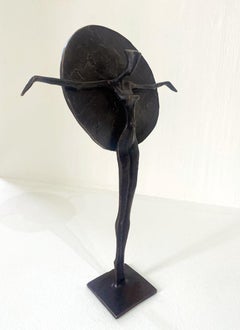 Luna by Nando Kallweit.  Elegant figurative sculpture.