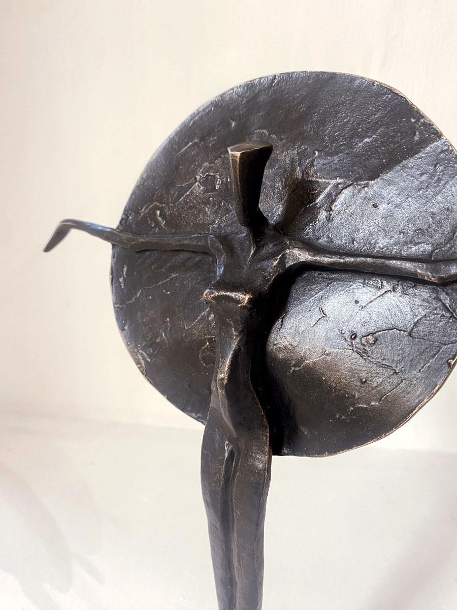 Luna by Nando Kallweit.  Elegant figurative sculpture. For Sale 4