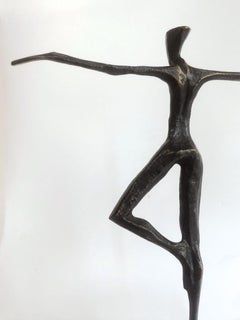 Maddison by Nando Kallweit. Elegant figurative bronze of a female in yoga pose