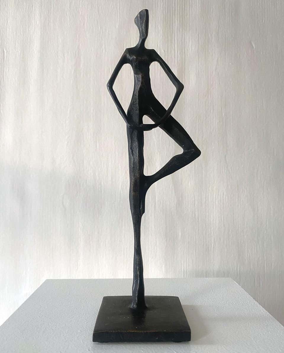 Nando Kallweit - Rhea by Nando Kallweit. Elegant figurative sculpture ...
