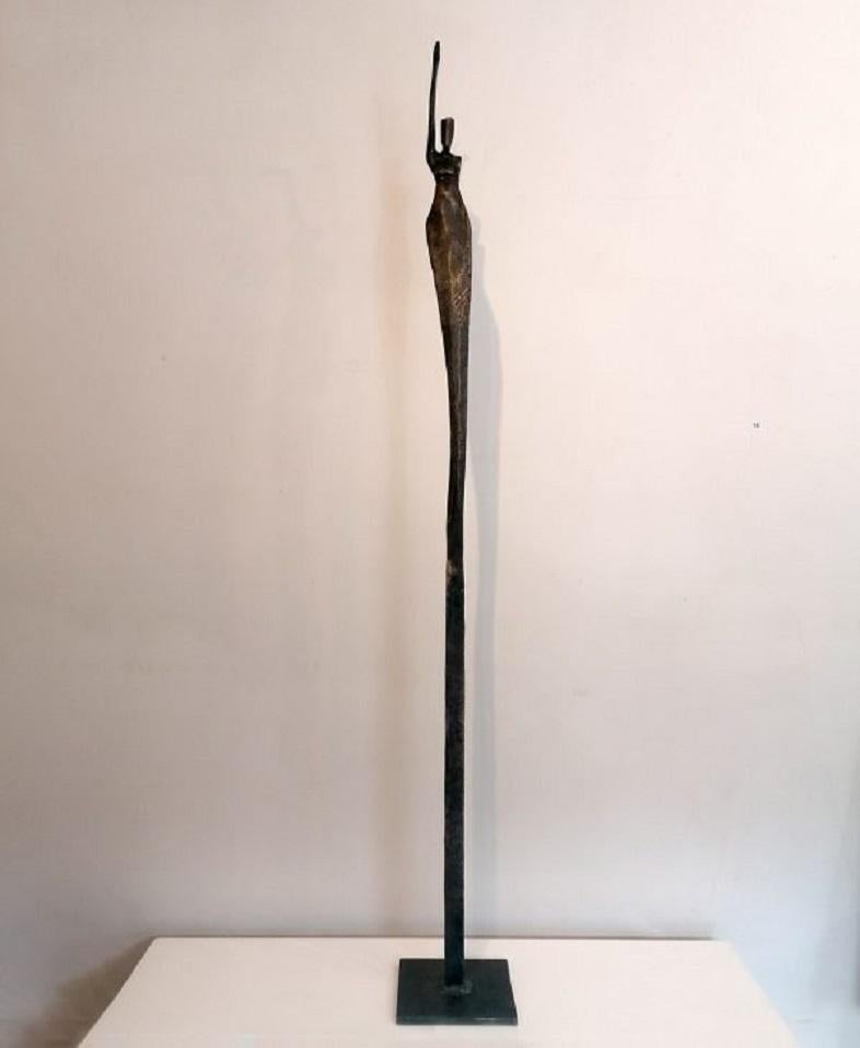 Madeleine by Nando Kallweit.  
Bronze sculpture, edition of 7

Dimensions: 153cm tall