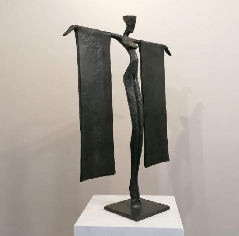 Magdalena II par Nando Kallweit. Elegante sculpture en bronze d'un nu féminin en vente 4