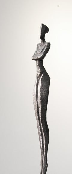 Marlene III by Nando Kallweit. Tall, elegant bronze sculpture of human figure.