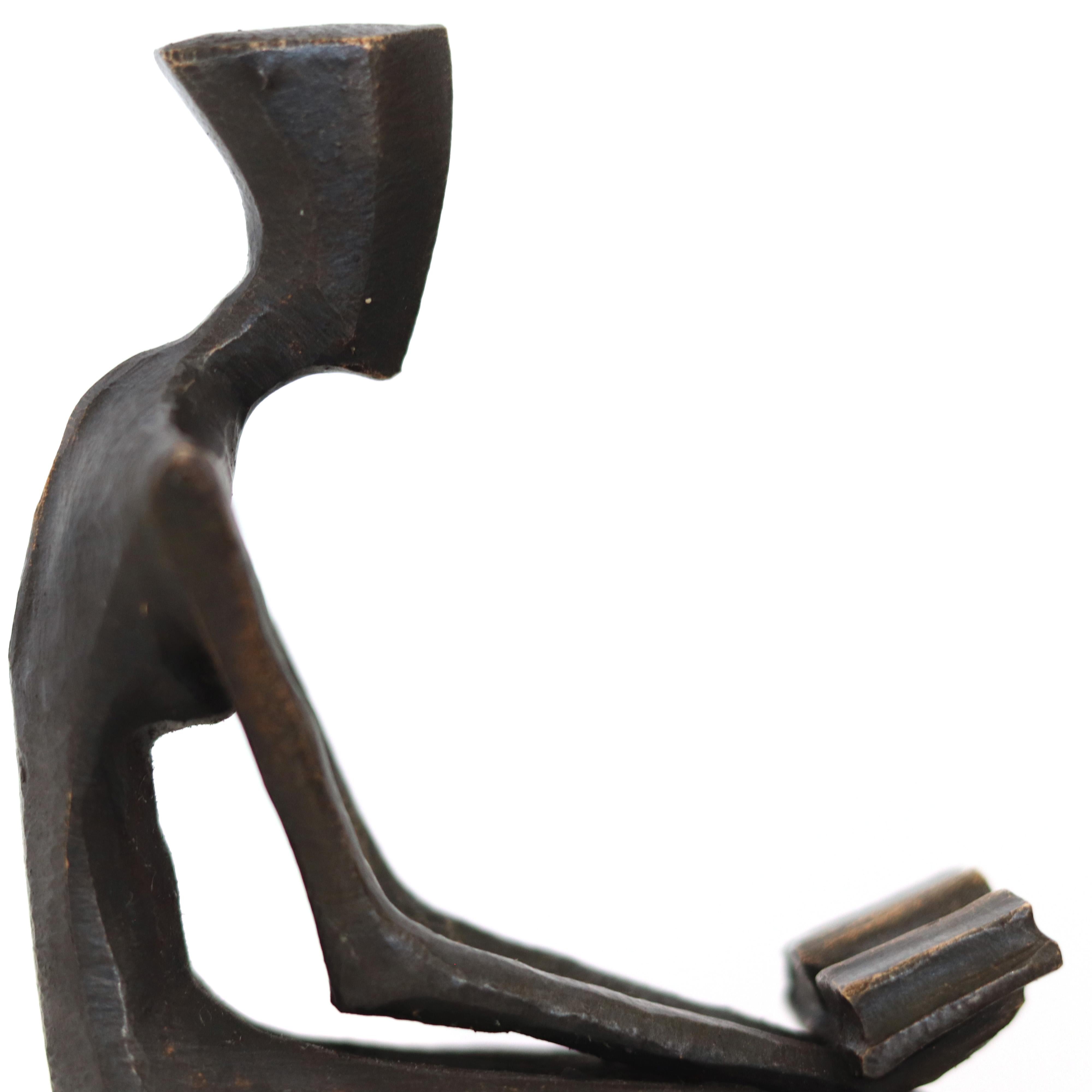 Martina -  Escultura figurativa de bronce única en su género - Sculpture Contemporáneo de Nando Kallweit